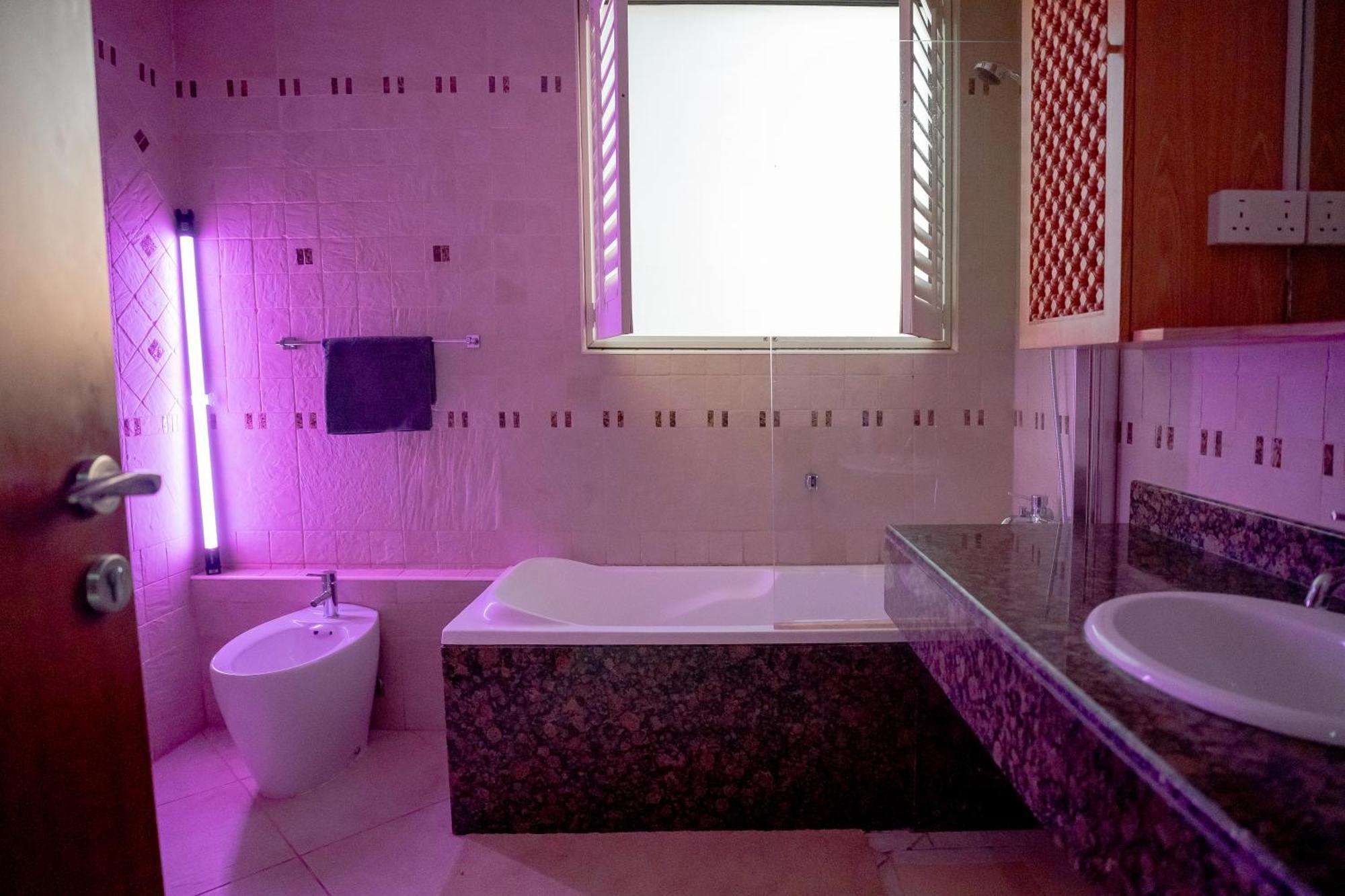 Capsulehotel Berloga Capsule Jbr *