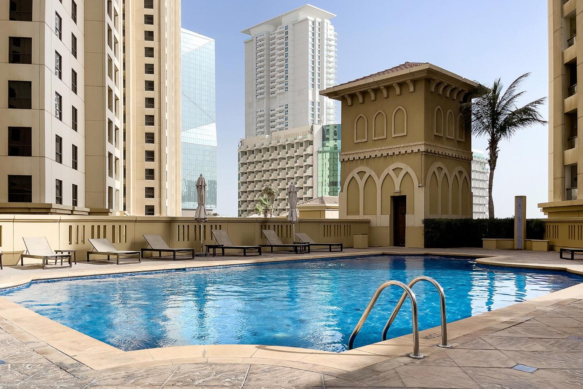 Berloga Capsule Jbr Capsulehotel Dubai